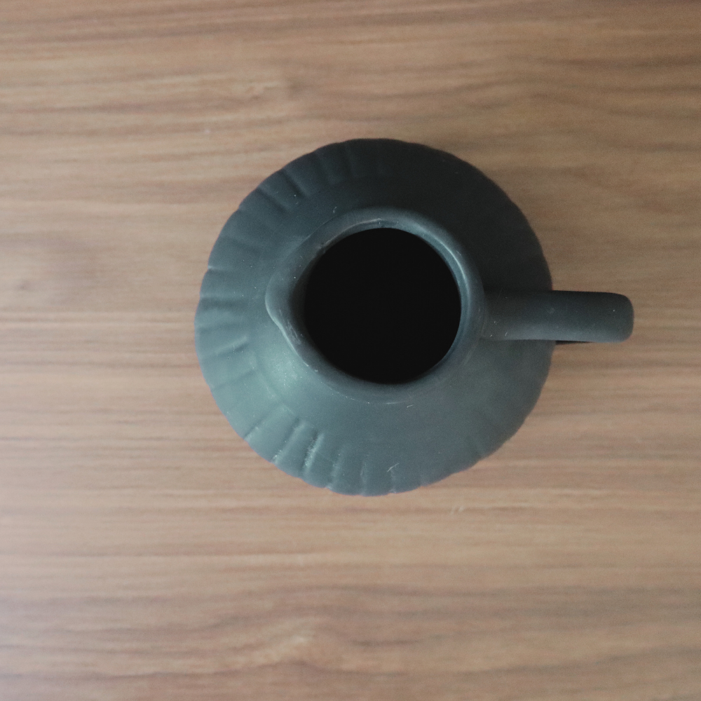 Stillspout Vase - Loonstead Living
