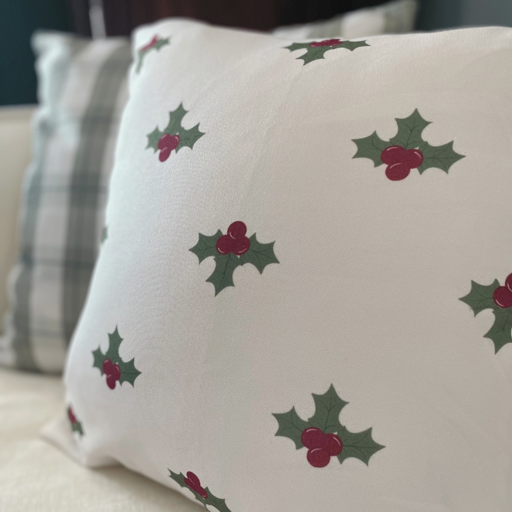 Holly + Plaid Pillowcase Set